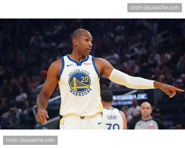 勇士派出格林霍福德锋线组合 对伦纳德实施全天候严防死守